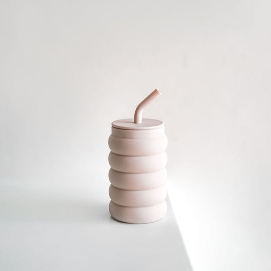 Tall Bubble Cup with Straw (Strawberry-Cardamom)